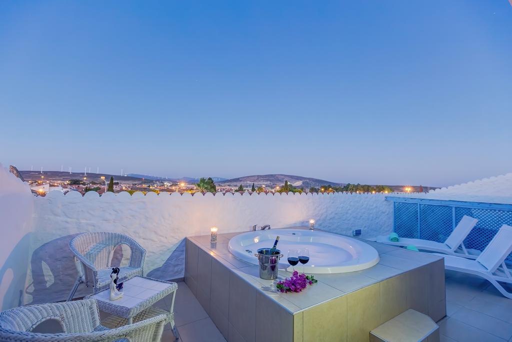 Lale Lodge Hotel Alacati Exterior foto